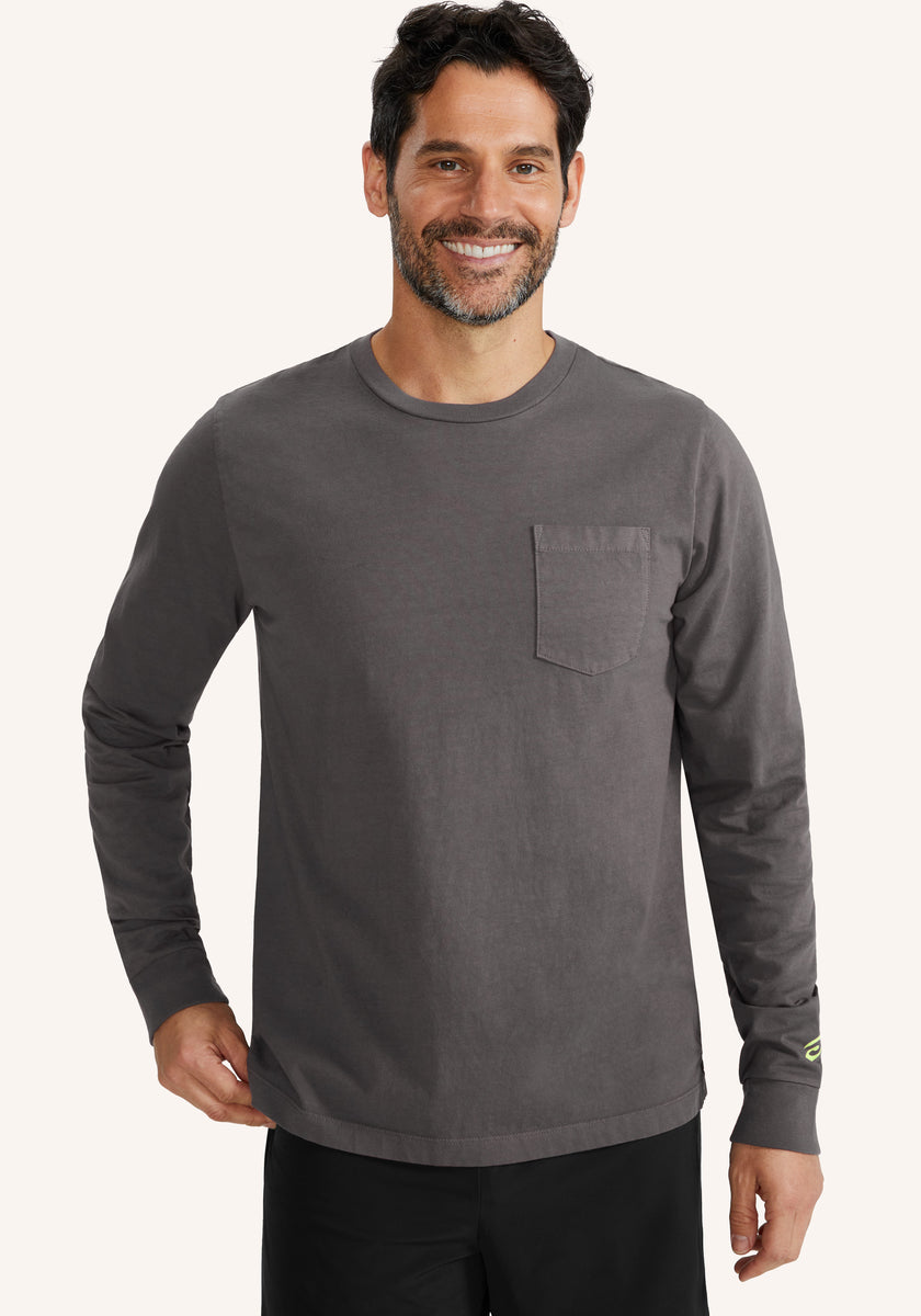 long sleeve t shirt with front pocket