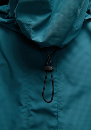 Woven Seamed Run Shell